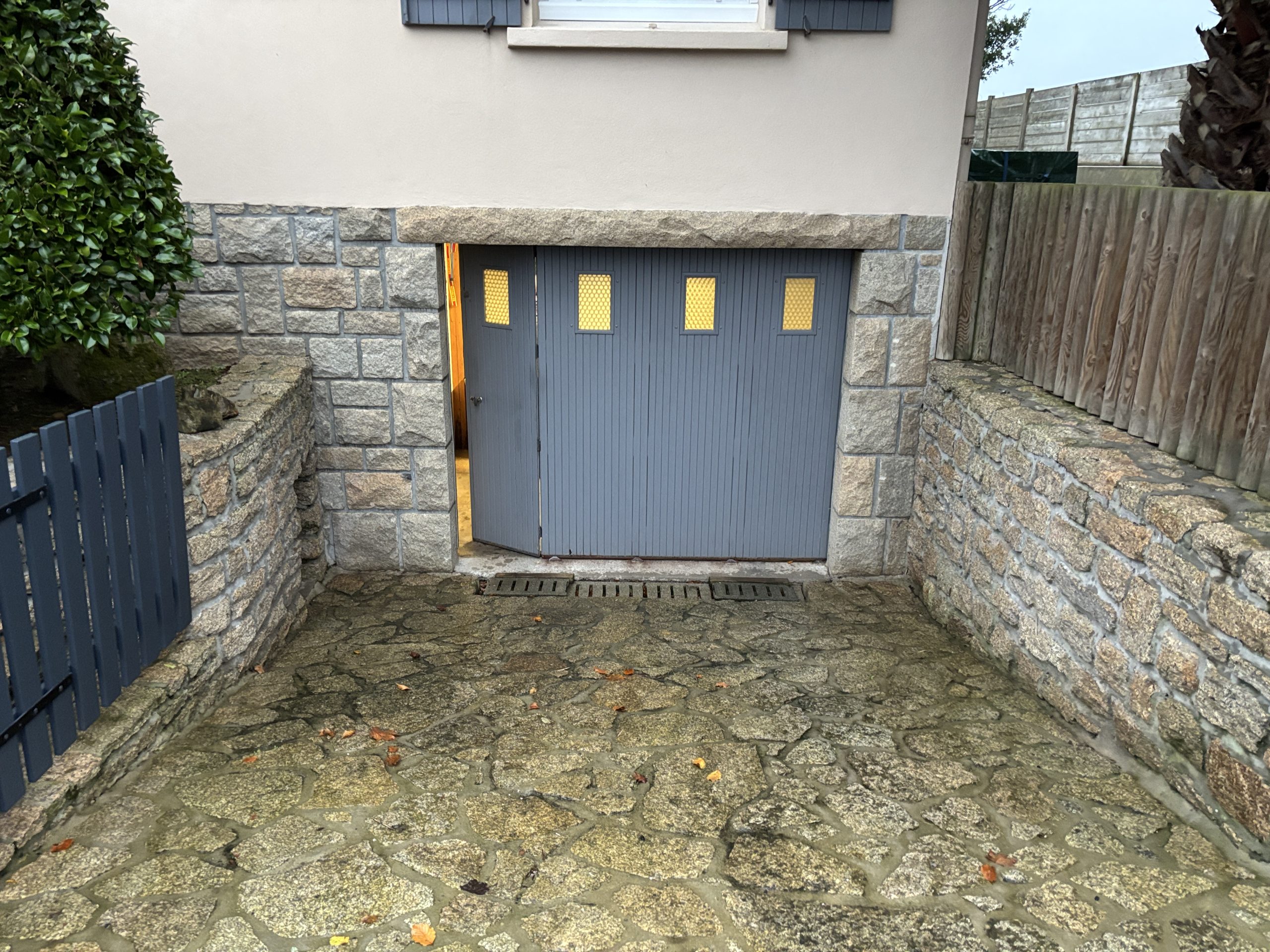 Avant Remplacement porte de garage - Guilers