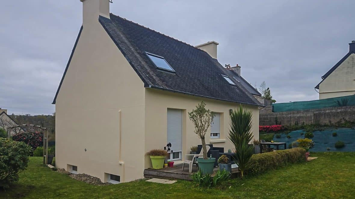 RAVALEMENT-DE-FACADE-ECO-TRAIT-TOIT-FINISTERE-NORD-LANDERNEAU-APRES