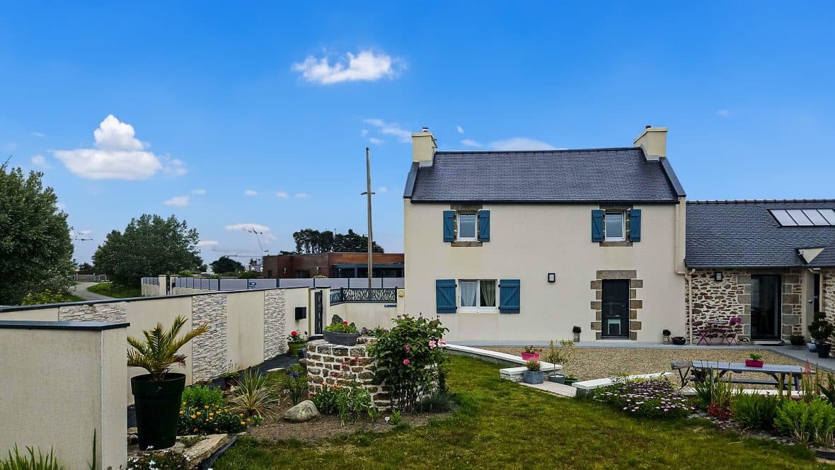 Rénovation extérieure terminee à Portsall finistere Rénovation extérieure terminee à Portsall finistere